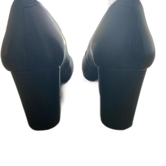Elegant Black High Heels - Chic and Comfortable - Picture 1 of 6